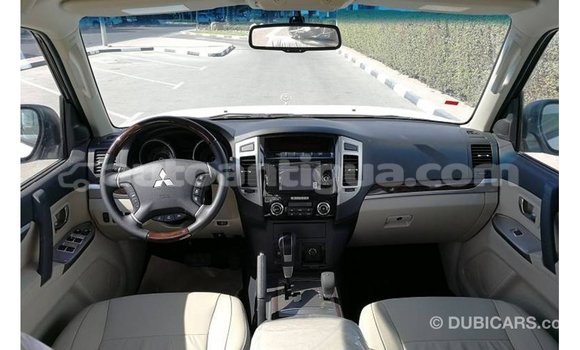 Buy Import Mitsubishi Pajero White Car in Import - Dubai in Antigua Buy Import Mitsubishi Pajero White Car in Import - Dubai in Antigua