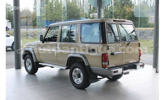 Buy Import Toyota Land Cruiser Beige Car in Import - Dubai in Antigua Buy Import Toyota Land Cruiser Beige Car in Import - Dubai in Antigua