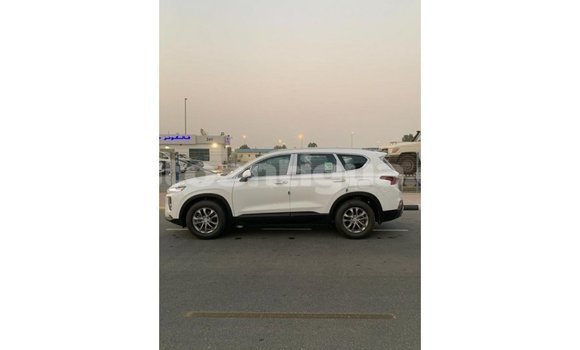 Buy Import Hyundai Santa Fe White Car in Import - Dubai in Antigua Buy Import Hyundai Santa Fe White Car in Import - Dubai in Antigua