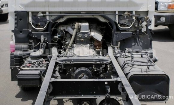 Buy Import Mitsubishi L400 White Truck in Import - Dubai in Antigua Buy Import Mitsubishi L400 White Truck in Import - Dubai in Antigua