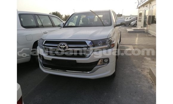 Buy Import Toyota Land Cruiser White Car in Import - Dubai in Antigua Buy Import Toyota Land Cruiser White Car in Import - Dubai in Antigua