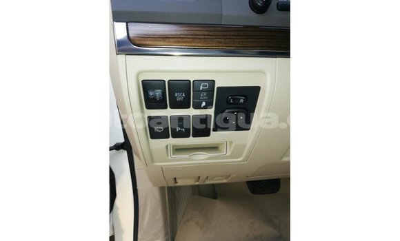 Buy Import Toyota Land Cruiser White Car in Import - Dubai in Antigua Buy Import Toyota Land Cruiser White Car in Import - Dubai in Antigua