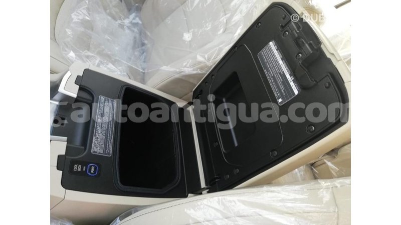 Big with watermark toyota land cruiser antigua import dubai 1737