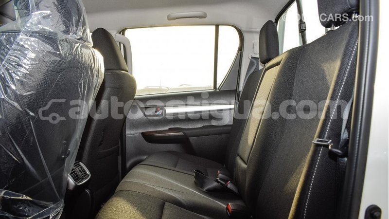 Big with watermark toyota hilux antigua import dubai 1738