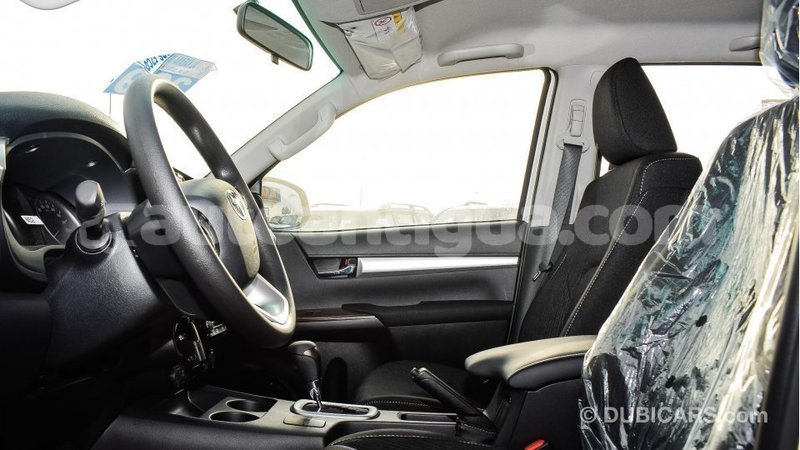 Big with watermark toyota hilux antigua import dubai 1738