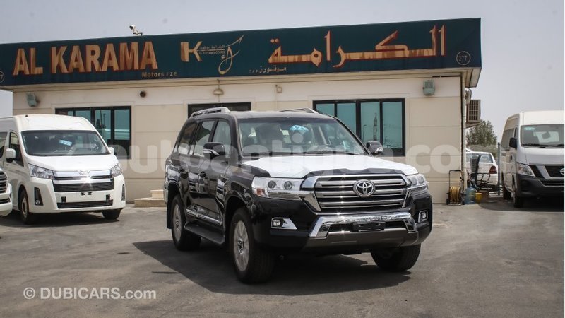 Big with watermark toyota land cruiser antigua import dubai 1739