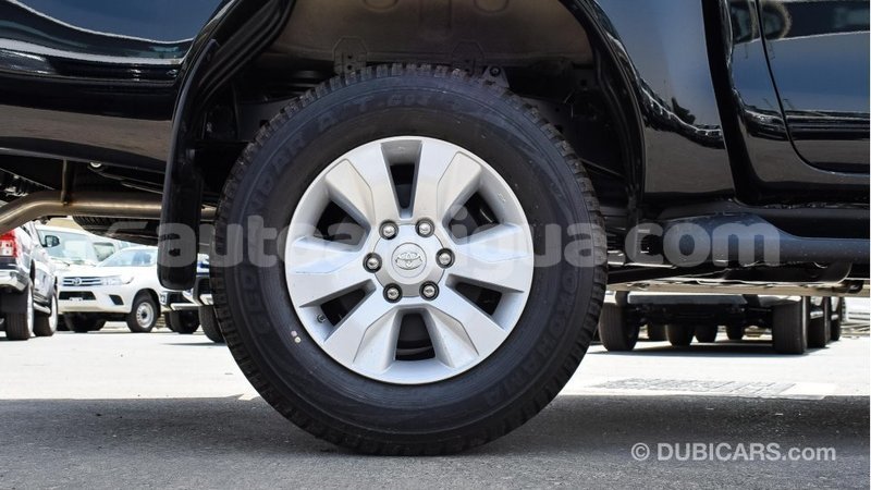 Big with watermark toyota hilux antigua import dubai 1740