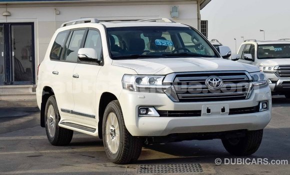 Buy Import Toyota Land Cruiser White Car in Import - Dubai in Antigua Buy Import Toyota Land Cruiser White Car in Import - Dubai in Antigua