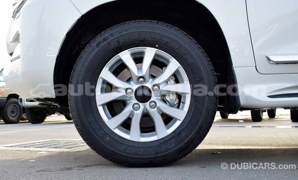 Buy Import Toyota Land Cruiser White Car in Import - Dubai in Antigua Buy Import Toyota Land Cruiser White Car in Import - Dubai in Antigua