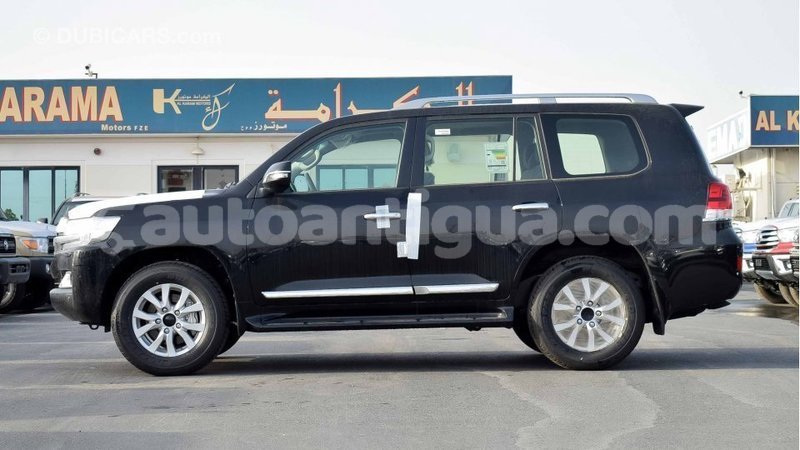 Big with watermark toyota land cruiser antigua import dubai 1743