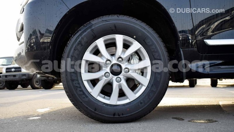 Big with watermark toyota land cruiser antigua import dubai 1743