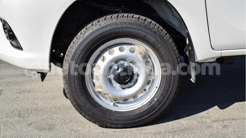 Big with watermark toyota hilux antigua import dubai 1745