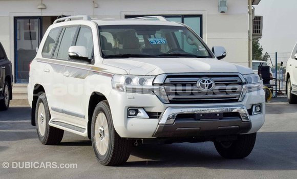 Buy Import Toyota Land Cruiser White Car in Import - Dubai in Antigua Buy Import Toyota Land Cruiser White Car in Import - Dubai in Antigua