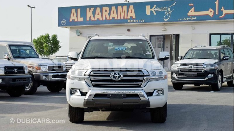Big with watermark toyota land cruiser antigua import dubai 1748