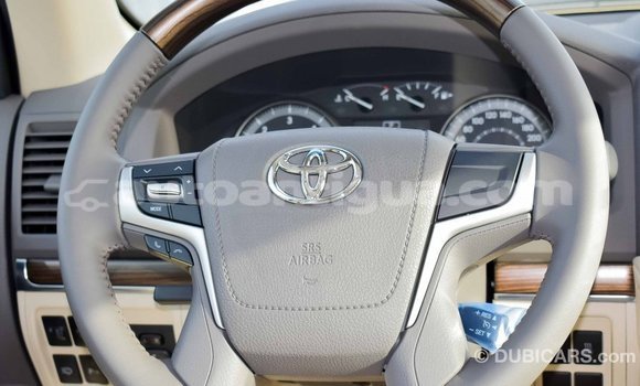 Buy Import Toyota Land Cruiser White Car in Import - Dubai in Antigua Buy Import Toyota Land Cruiser White Car in Import - Dubai in Antigua