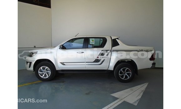 Buy Import Toyota Hilux White Car in Import - Dubai in Antigua Buy Import Toyota Hilux White Car in Import - Dubai in Antigua