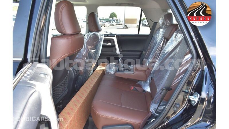 Big with watermark toyota hiace antigua import dubai 1751