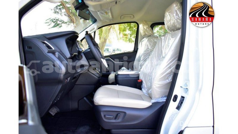 Big with watermark toyota granvia antigua import dubai 1753