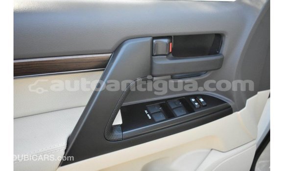 Buy Import Toyota Land Cruiser White Car in Import - Dubai in Antigua Buy Import Toyota Land Cruiser White Car in Import - Dubai in Antigua