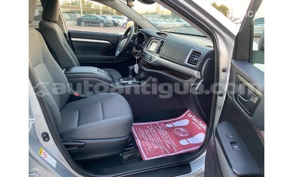 Buy Import Toyota Highlander Other Car in Import - Dubai in Antigua Buy Import Toyota Highlander Other Car in Import - Dubai in Antigua