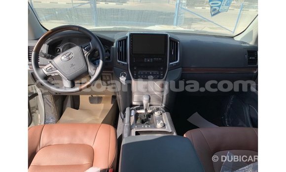 Buy Import Toyota Land Cruiser White Car in Import - Dubai in Antigua Buy Import Toyota Land Cruiser White Car in Import - Dubai in Antigua