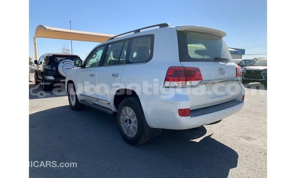 Buy Import Toyota Land Cruiser White Car in Import - Dubai in Antigua Buy Import Toyota Land Cruiser White Car in Import - Dubai in Antigua