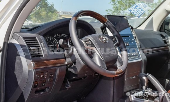 Buy Import Toyota Land Cruiser White Car in Import - Dubai in Antigua Buy Import Toyota Land Cruiser White Car in Import - Dubai in Antigua