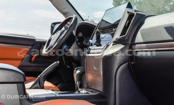 Buy Import Toyota Land Cruiser White Car in Import - Dubai in Antigua Buy Import Toyota Land Cruiser White Car in Import - Dubai in Antigua