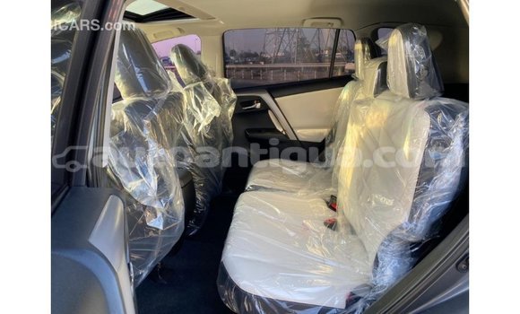 Buy Import Toyota HiAce Other Truck in Import - Dubai in Antigua Buy Import Toyota HiAce Other Truck in Import - Dubai in Antigua