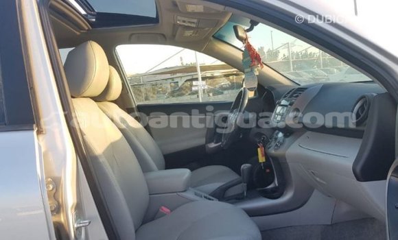 Buy Import Toyota HiAce Other Truck in Import - Dubai in Antigua Buy Import Toyota HiAce Other Truck in Import - Dubai in Antigua