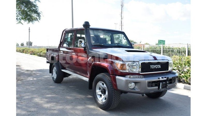 Big with watermark toyota land cruiser antigua import dubai 1774