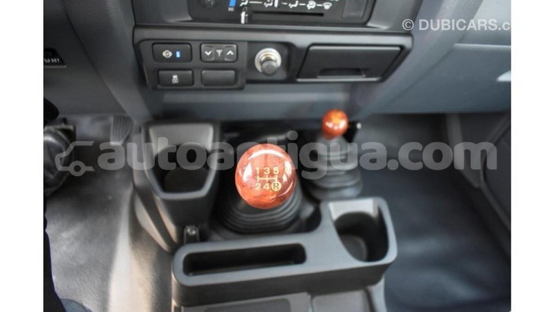 Big with watermark toyota land cruiser antigua import dubai 1774