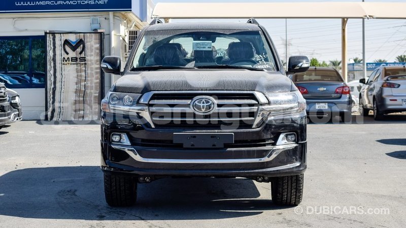 Big with watermark toyota land cruiser antigua import dubai 1777
