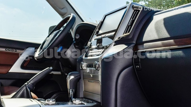 Big with watermark toyota land cruiser antigua import dubai 1777