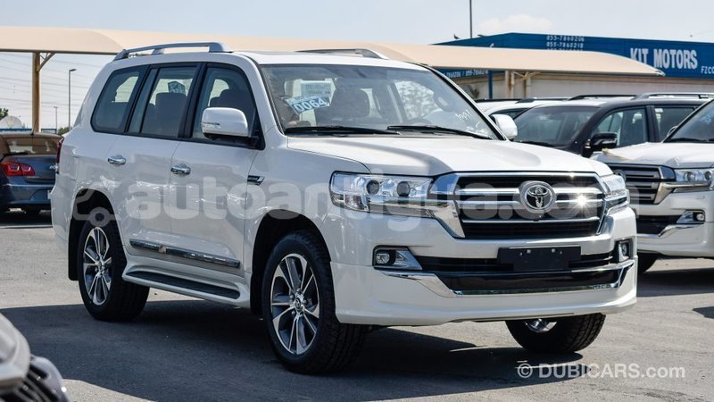 Big with watermark toyota land cruiser antigua import dubai 1779
