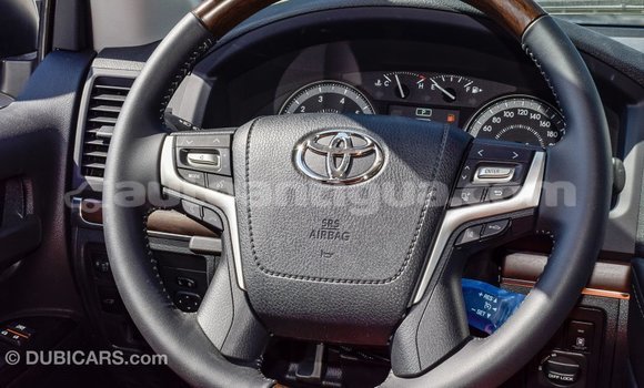 Buy Import Toyota Land Cruiser White Car in Import - Dubai in Antigua Buy Import Toyota Land Cruiser White Car in Import - Dubai in Antigua