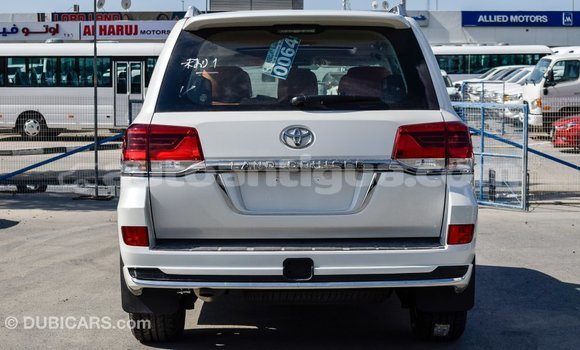 Buy Import Toyota Land Cruiser White Car in Import - Dubai in Antigua Buy Import Toyota Land Cruiser White Car in Import - Dubai in Antigua
