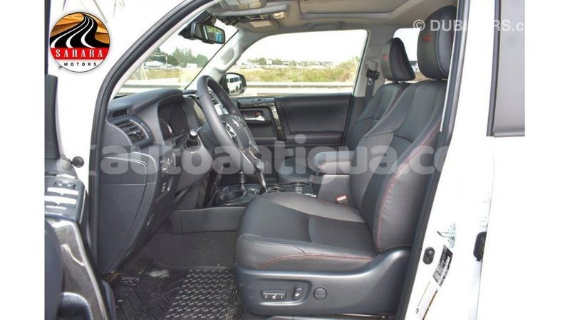 Big with watermark toyota hiace antigua import dubai 1782