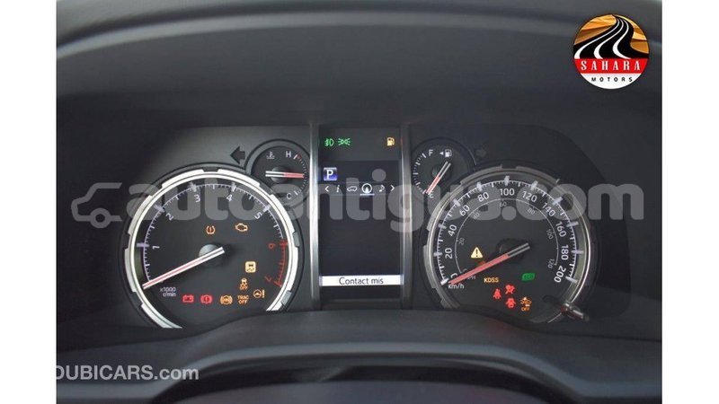 Big with watermark toyota hiace antigua import dubai 1782