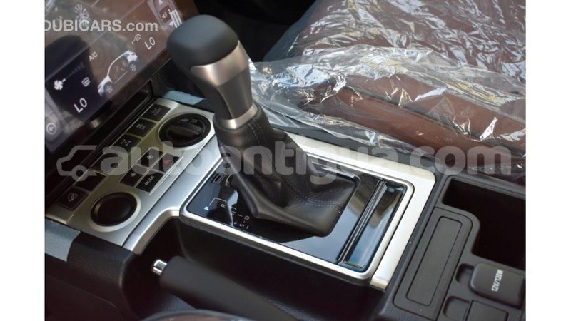 Big with watermark toyota prado antigua import dubai 1787