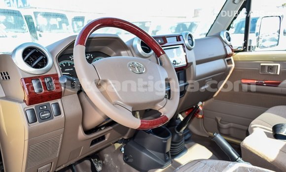 Buy Import Toyota Land Cruiser Beige Car in Import - Dubai in Antigua Buy Import Toyota Land Cruiser Beige Car in Import - Dubai in Antigua