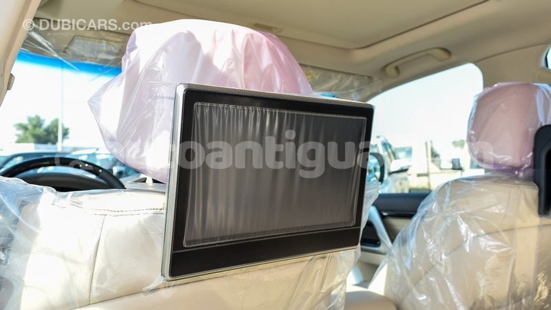 Big with watermark toyota land cruiser antigua import dubai 1791