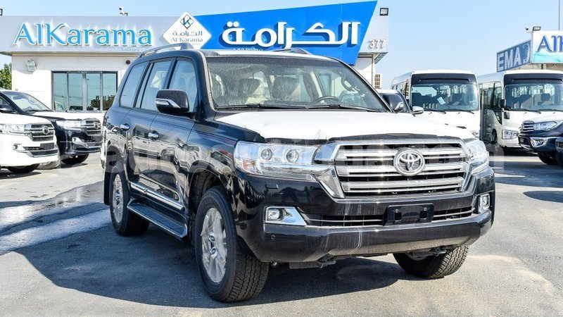 Big with watermark toyota land cruiser antigua import dubai 1792