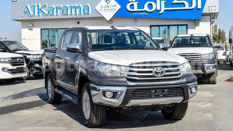 Big with watermark toyota hilux antigua import dubai 1795