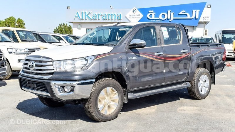 Big with watermark toyota hilux antigua import dubai 1795
