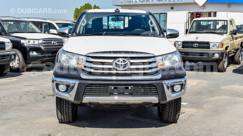 Big with watermark toyota hilux antigua import dubai 1796