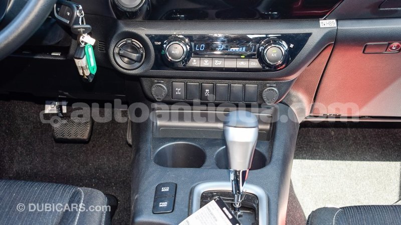 Big with watermark toyota hilux antigua import dubai 1796