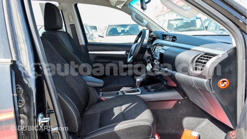 Big with watermark toyota hilux antigua import dubai 1796