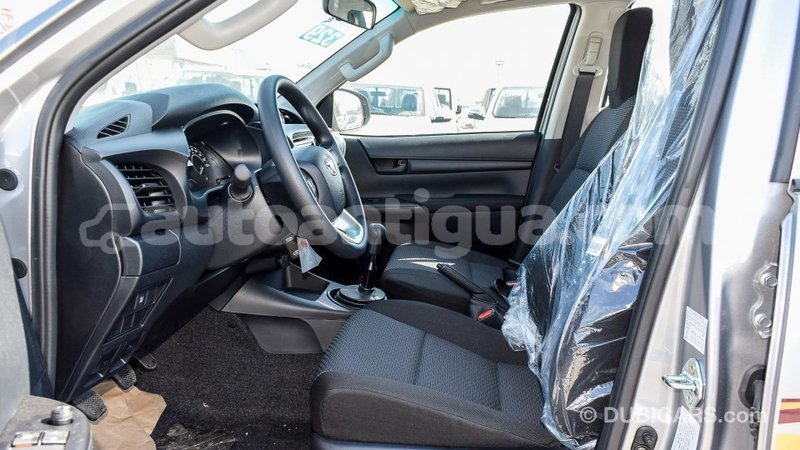 Big with watermark toyota hilux antigua import dubai 1797