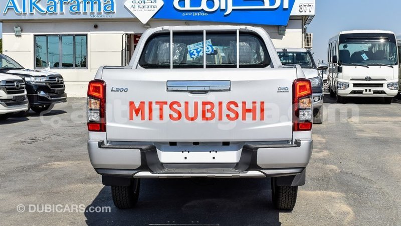 Big with watermark mitsubishi l200 antigua import dubai 1798